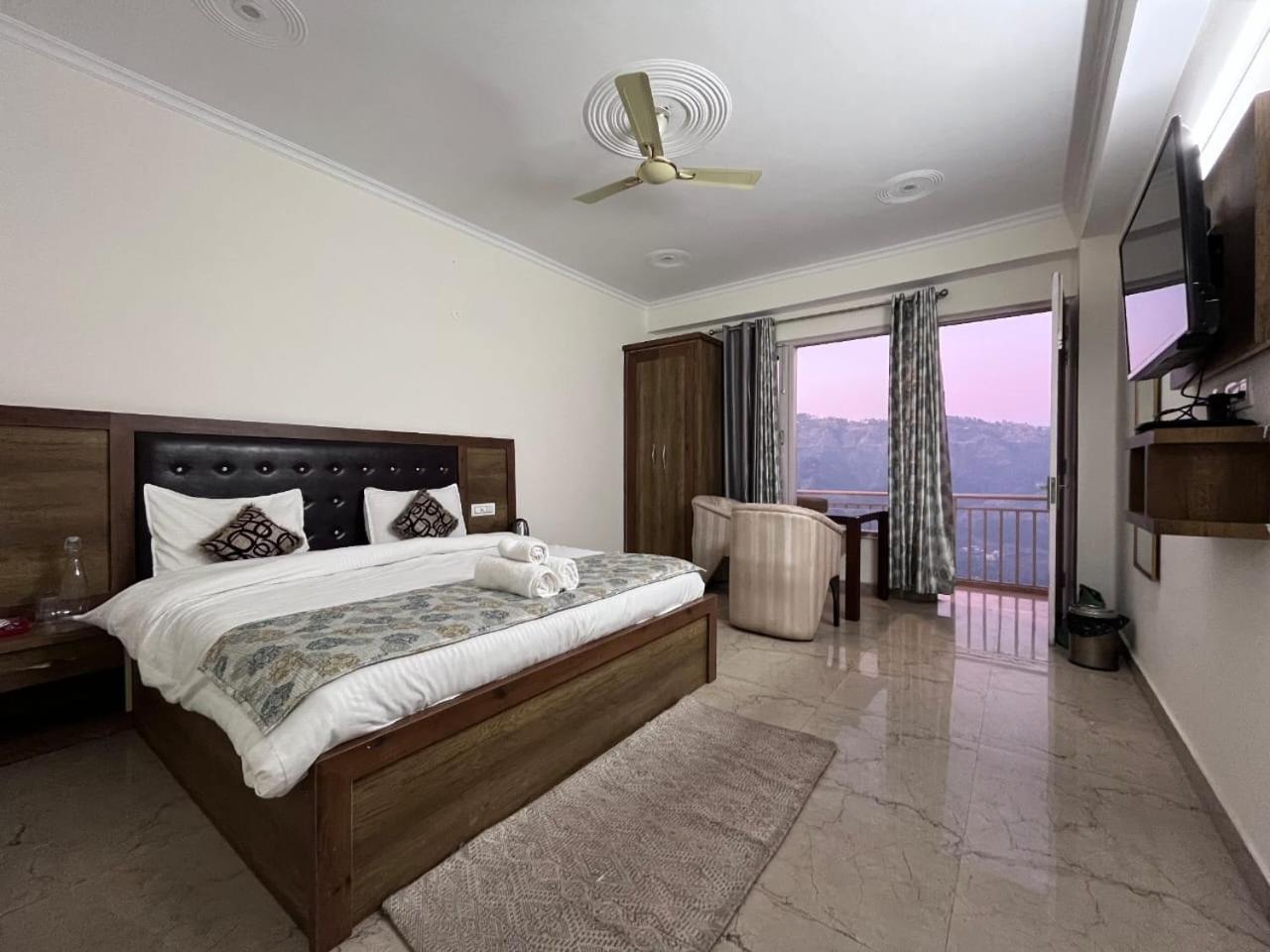 Hotel Tribe View - Away From City Hustle !! Top Rated & Most Awarded Property !! A Peaceful Stay Kasauli Exteriör bild